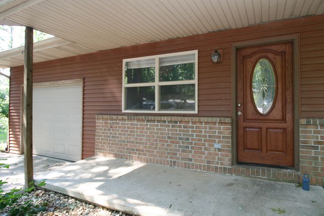 1201 E East Court, Ozark, MO 65721