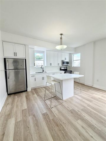 737 Jefferson Ave 204, Miami Beach, FL 33139