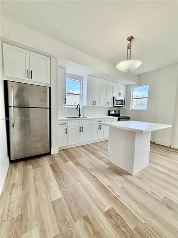 737 Jefferson Ave 204, Miami Beach, FL 33139