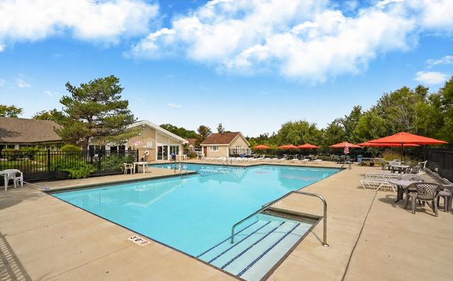 15801 ORLAN BROOK Drive 54, Orland Park, IL 60462