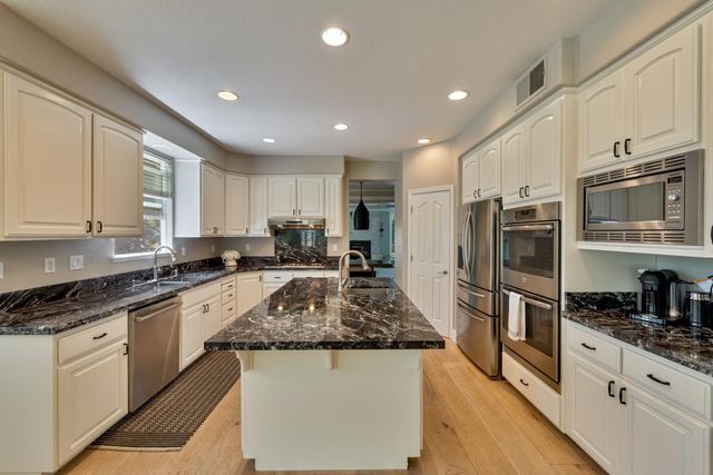 6151 Lockridge Dr, Granite Bay, CA 95746