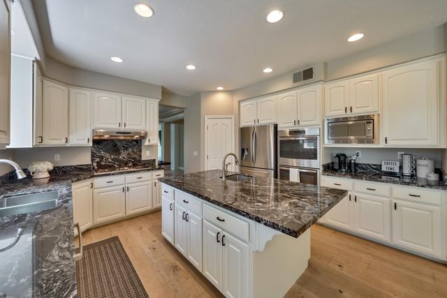 6151 Lockridge Dr, Granite Bay, CA 95746