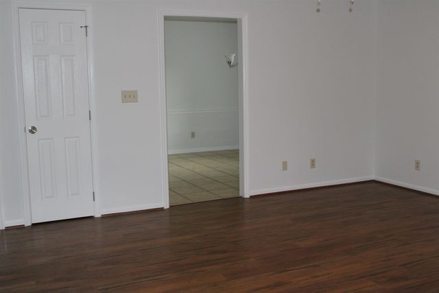 1059 Otts Shoals, Roebuck, SC 29376