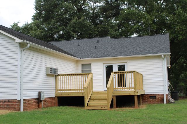 1059 Otts Shoals, Roebuck, SC 29376
