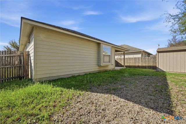 201 Wisteria Way, San Marcos, TX 78666