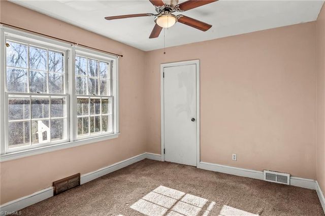 3624 Yadkinville Road, Winston-salem, NC 27106