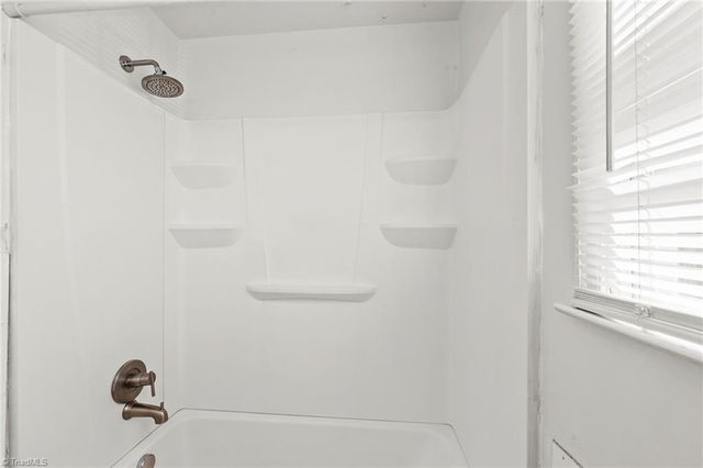 3624 Yadkinville Road, Winston-salem, NC 27106