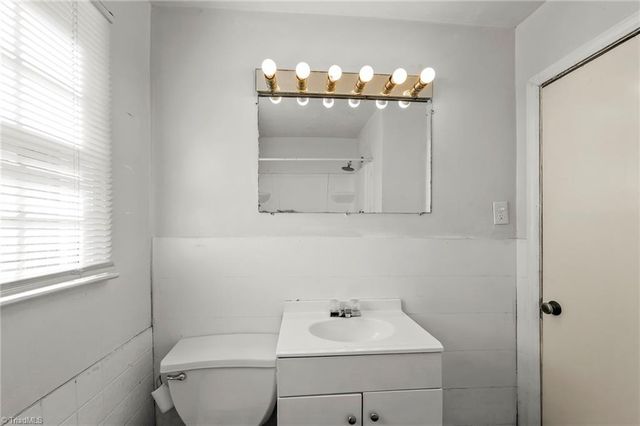 3624 Yadkinville Road, Winston-salem, NC 27106