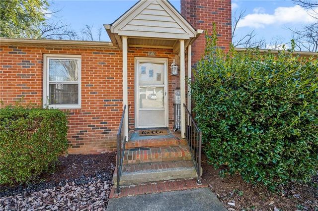 3624 Yadkinville Road, Winston-salem, NC 27106