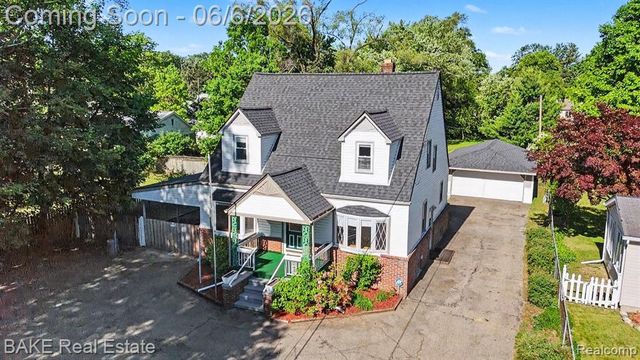 10195 Stark Road, Livonia, MI 48150