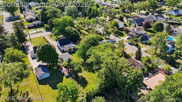 10195 Stark Road, Livonia, MI 48150