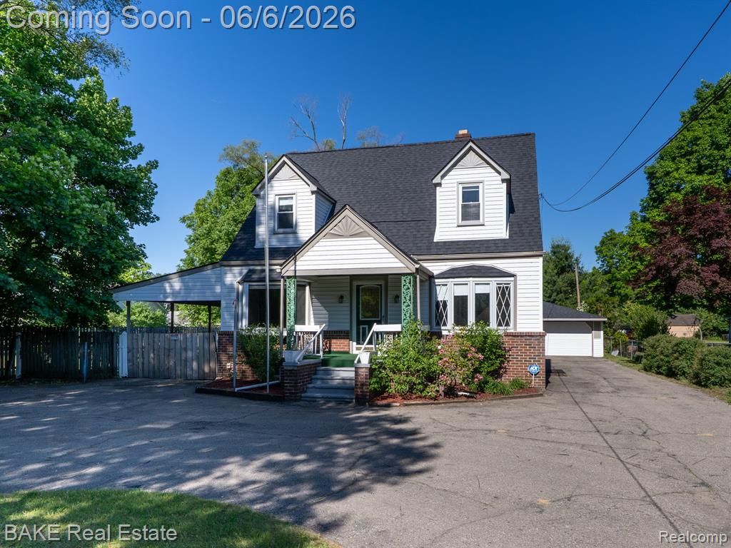10195 Stark Road, Livonia, MI 48150