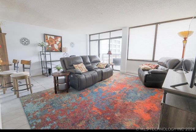 450 W 7th Street S 906, Tulsa, OK 74119