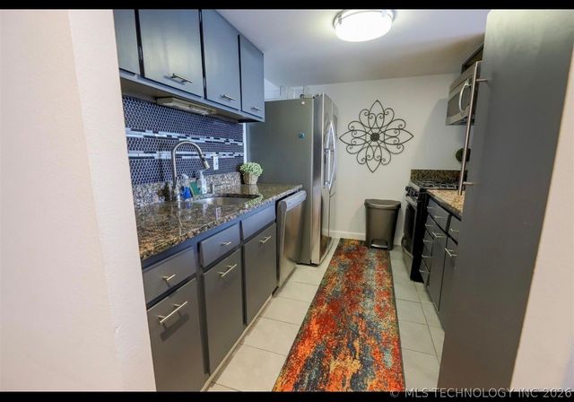 450 W 7th Street S 906, Tulsa, OK 74119