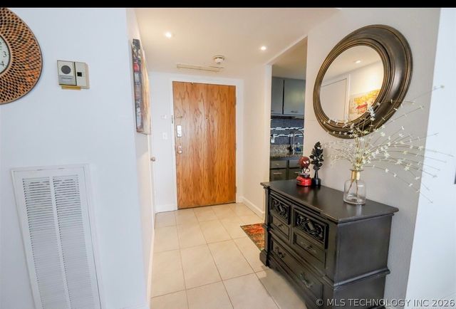 450 W 7th Street S 906, Tulsa, OK 74119