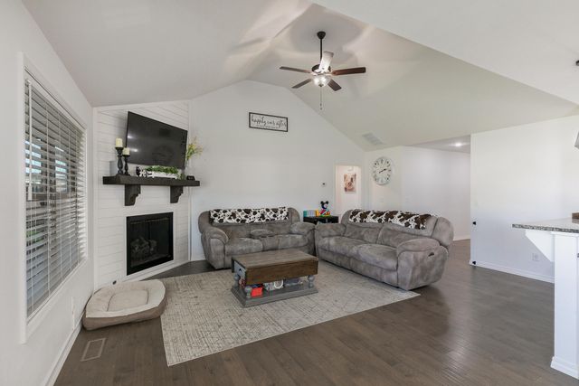 4226 Rome Avenue, Ozark, MO 65721