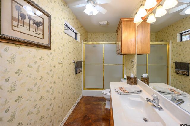 151 Green Mesa Lane, Holly Lake Ranch, TX 75765