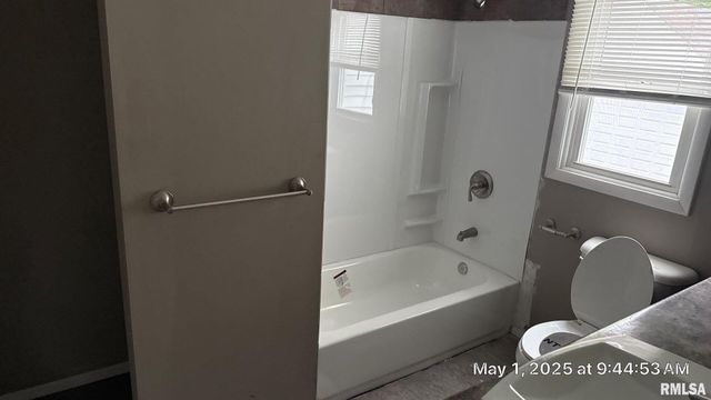 818 9TH Avenue, Silvis, IL 61282