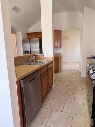 1201 Vistawood Drive, Mansfield, TX 76063