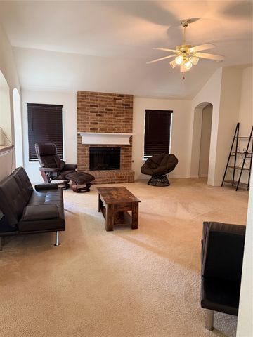 1201 Vistawood Drive, Mansfield, TX 76063