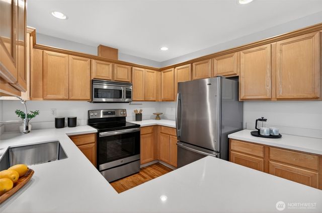 9257 Interlake Avenue N, Seattle, WA 98103