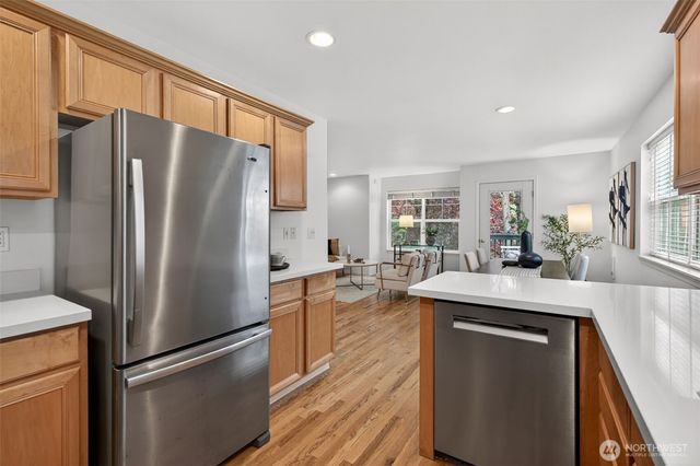 9257 Interlake Avenue N, Seattle, WA 98103