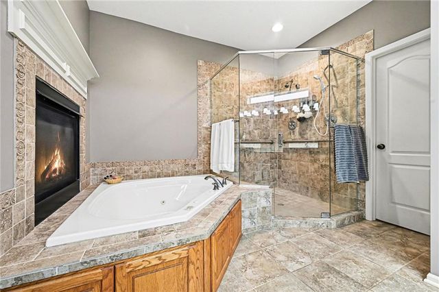 15423 N Mount Olivet Road, Smithville, MO 64089