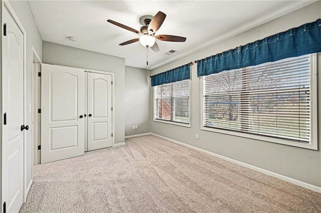 15423 N Mount Olivet Road, Smithville, MO 64089