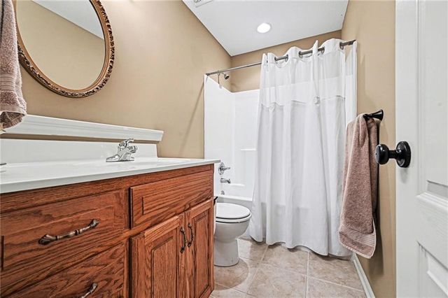 15423 N Mount Olivet Road, Smithville, MO 64089