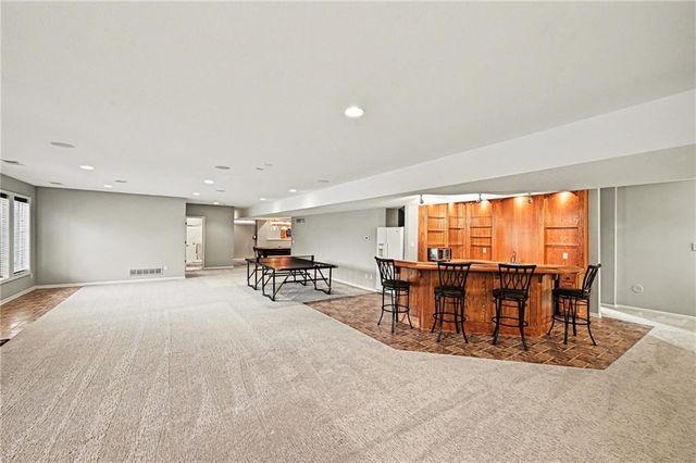 15423 N Mount Olivet Road, Smithville, MO 64089