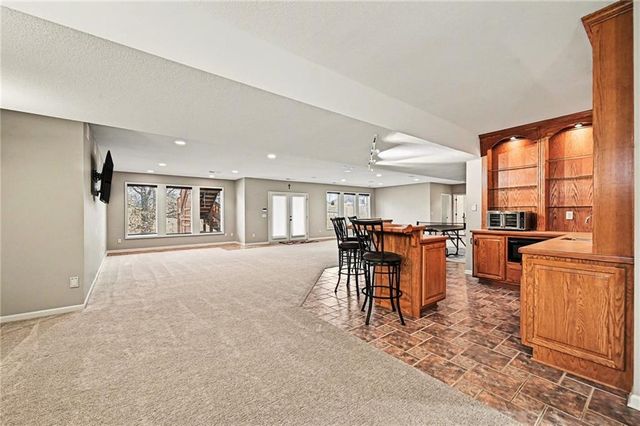 15423 N Mount Olivet Road, Smithville, MO 64089