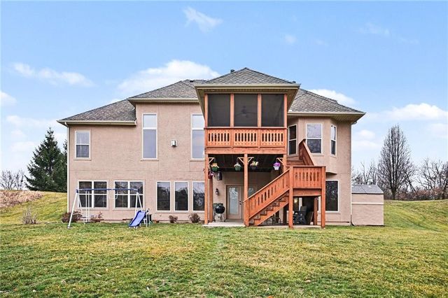 15423 N Mount Olivet Road, Smithville, MO 64089