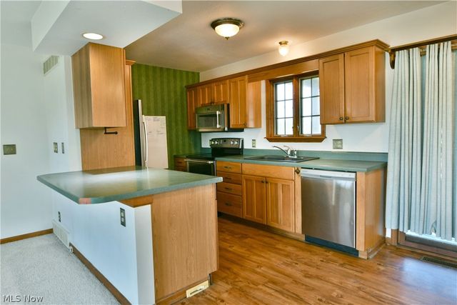 6525 Duck Creek Road, Berlin Center, OH 44401