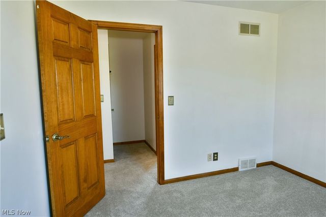 6525 Duck Creek Road, Berlin Center, OH 44401