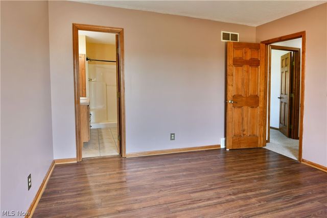 6525 Duck Creek Road, Berlin Center, OH 44401
