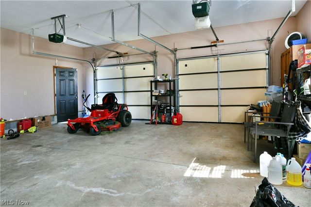 6525 Duck Creek Road, Berlin Center, OH 44401