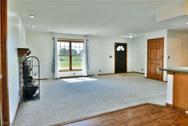 6525 Duck Creek Road, Berlin Center, OH 44401
