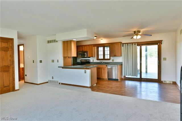 6525 Duck Creek Road, Berlin Center, OH 44401