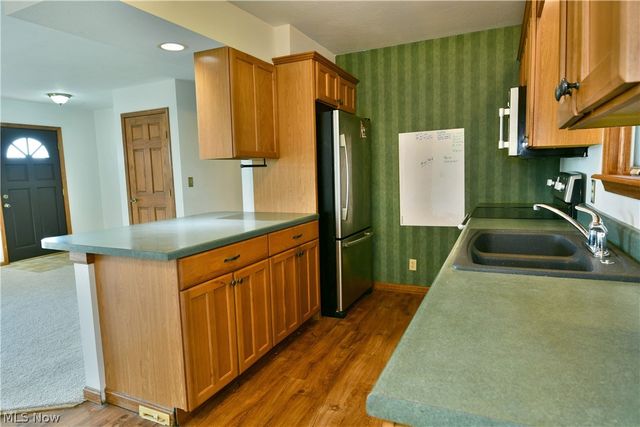 6525 Duck Creek Road, Berlin Center, OH 44401