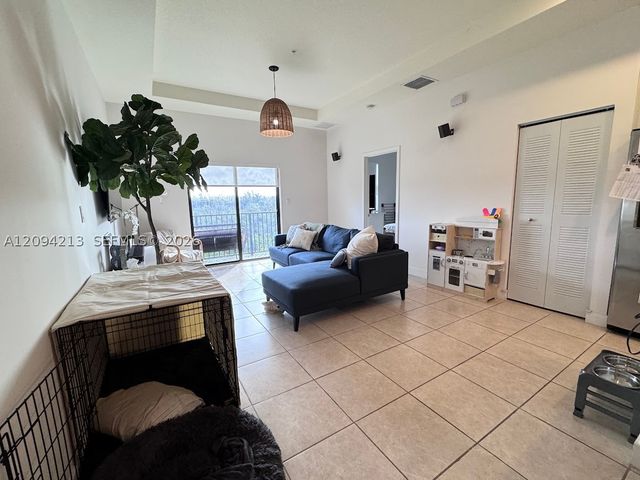 8015 NW 104th Ave 38, Doral, FL 33178