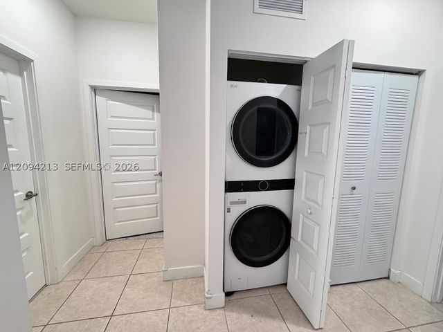 8015 NW 104th Ave 38, Doral, FL 33178