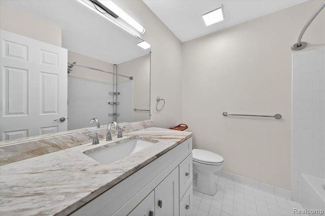 15235 Cornell Drive, Clinton Township, MI 48038