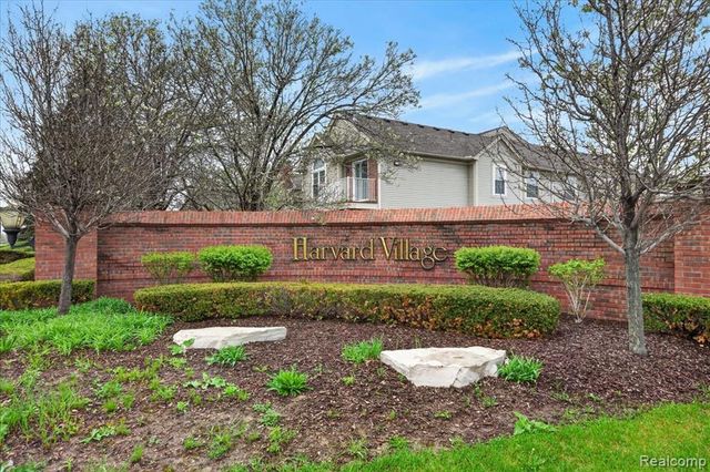 15235 Cornell Drive, Clinton Township, MI 48038