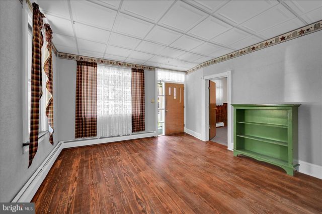 147 WALNUT ST, Mohnton, PA 19540