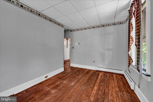 147 WALNUT ST, Mohnton, PA 19540