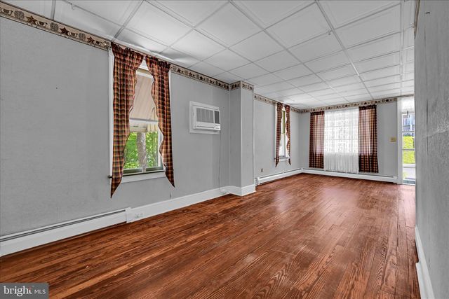 147 WALNUT ST, Mohnton, PA 19540