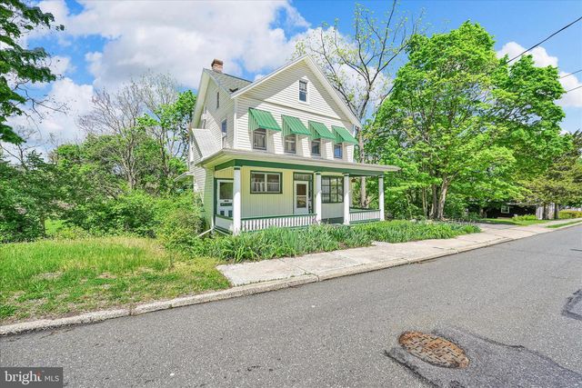 147 WALNUT ST, Mohnton, PA 19540