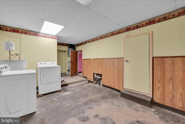 147 WALNUT ST, Mohnton, PA 19540