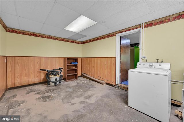 147 WALNUT ST, Mohnton, PA 19540