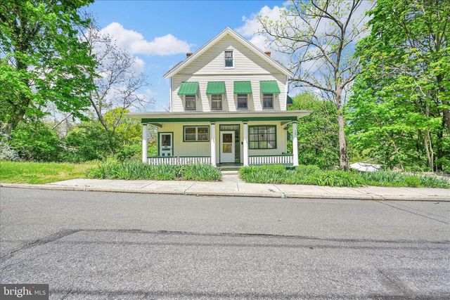 147 WALNUT ST, Mohnton, PA 19540